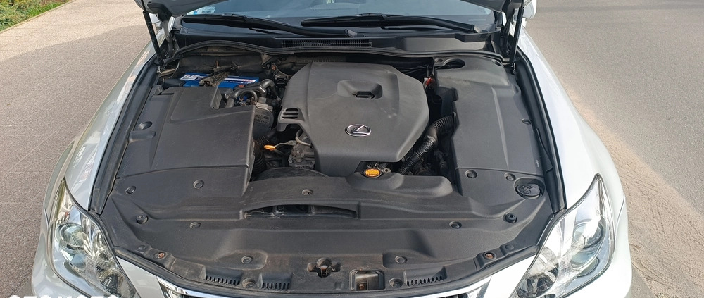 Lexus IS cena 33000 przebieg: 190000, rok produkcji 2010 z Lębork małe 277